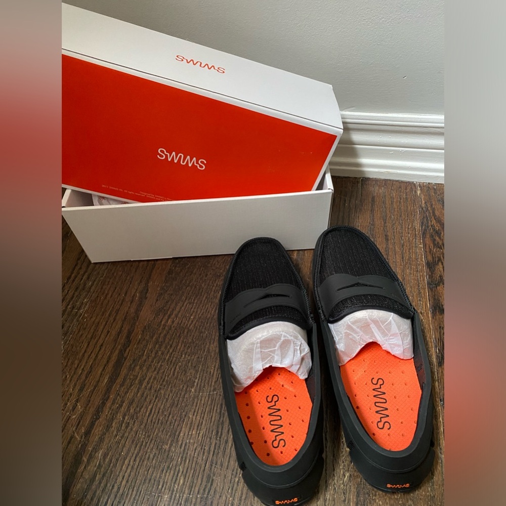 Brand new mens SWIMS loafer 9.5